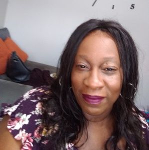 Meet your Posher, Beverly